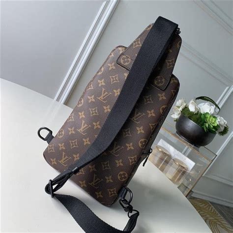 Louis Vuitton District PM : r/DesignerReps 